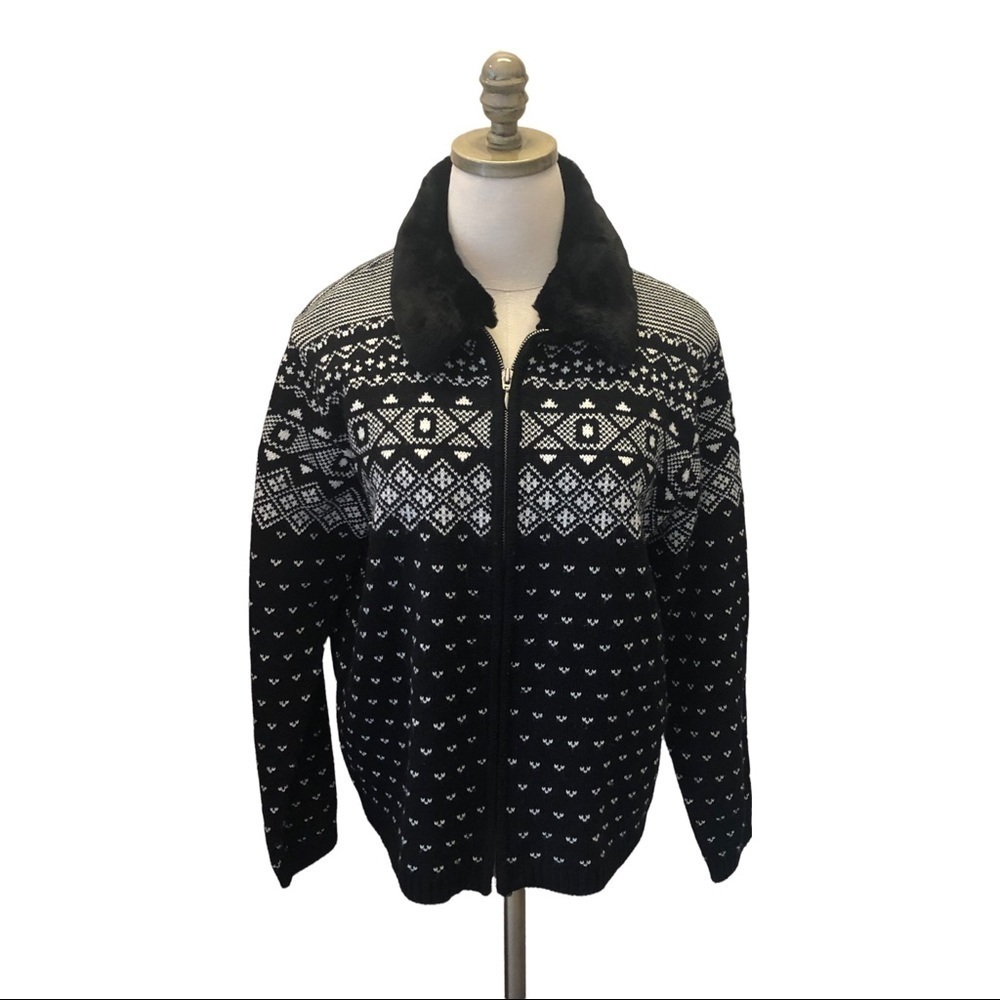 JENNIFER MOORE/woman’s/ zip up sweater/Removable faux fur collar/ Blk/ White/ M